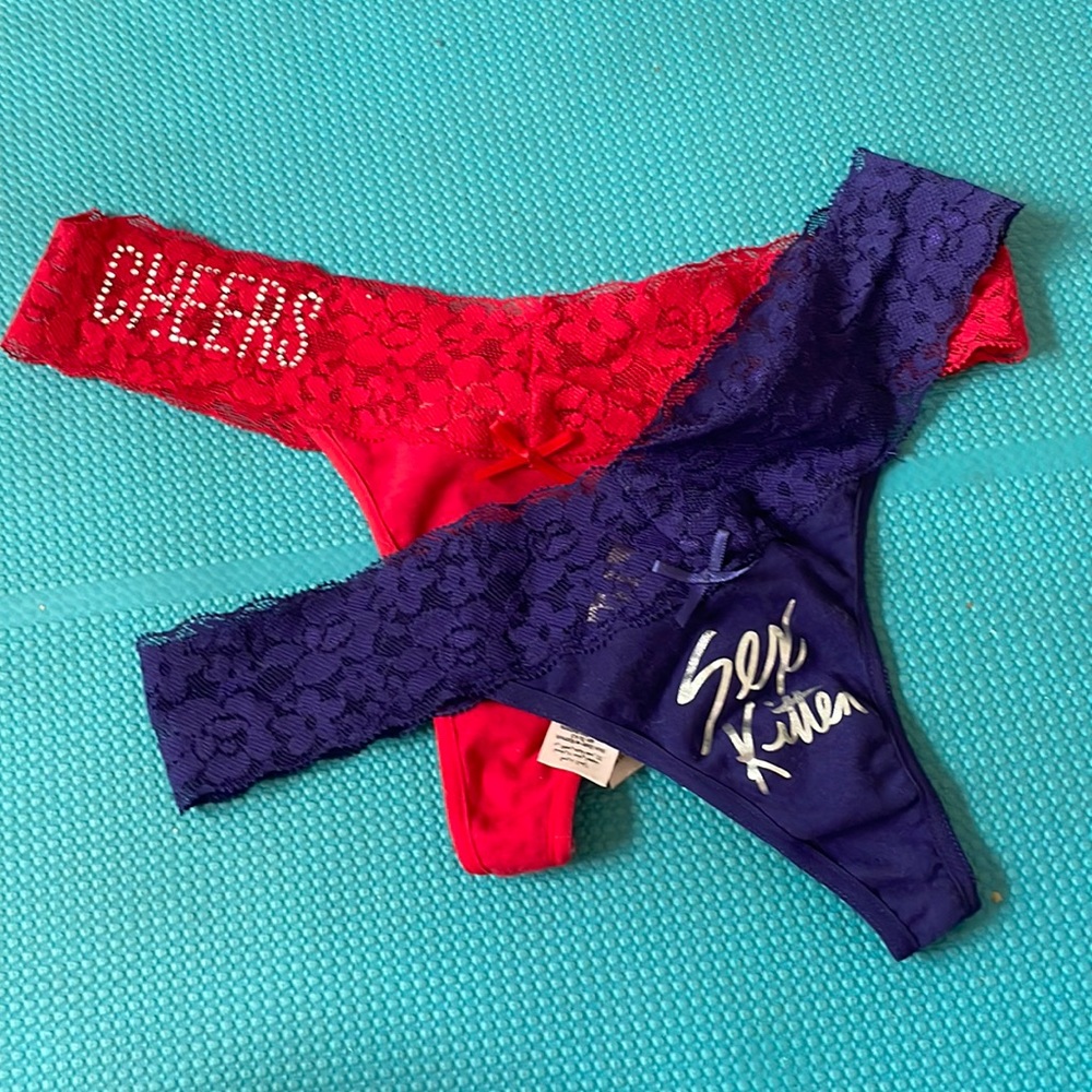 2 Pairs of Cotton & Lace La Senza Thongs Purple & Red
